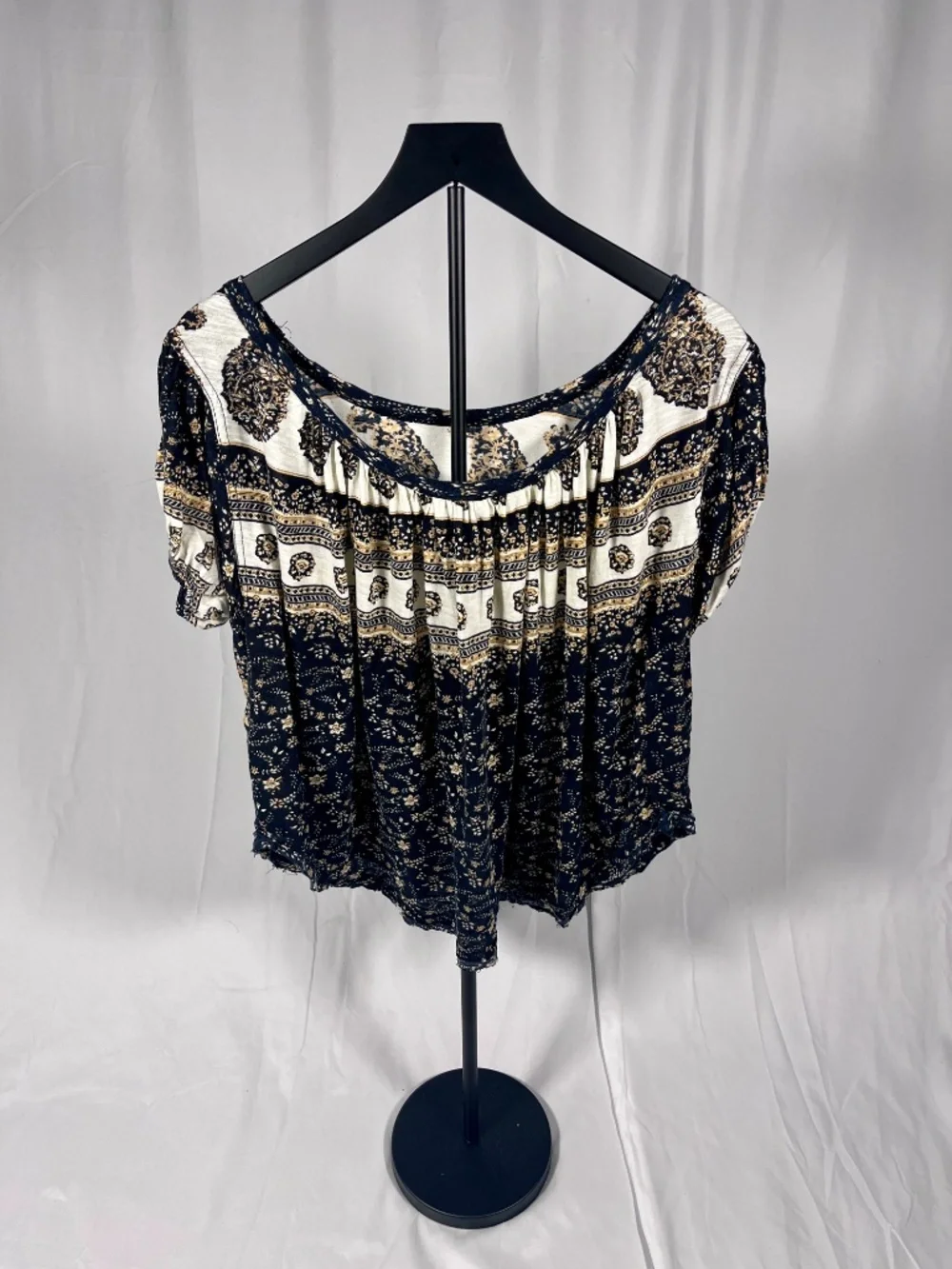Free People Boho Printed‎ Short Sleeve Top XS Flowy Peasant Blouse